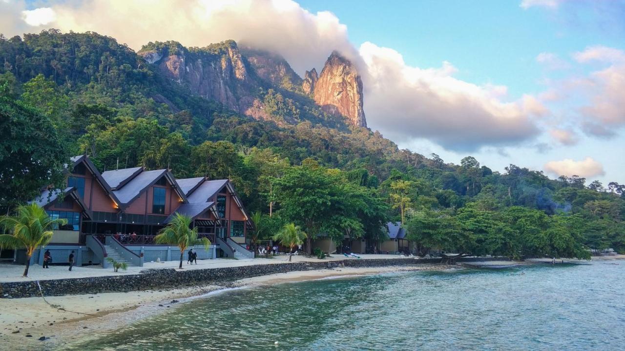 Tunamaya Beach&Spa Resort Kampong Mukut Exterior foto